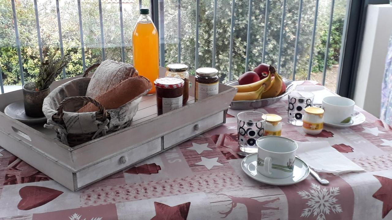 Domaine De La Clotte Bed & Breakfast Roquefort-des-Corbieres Luaran gambar