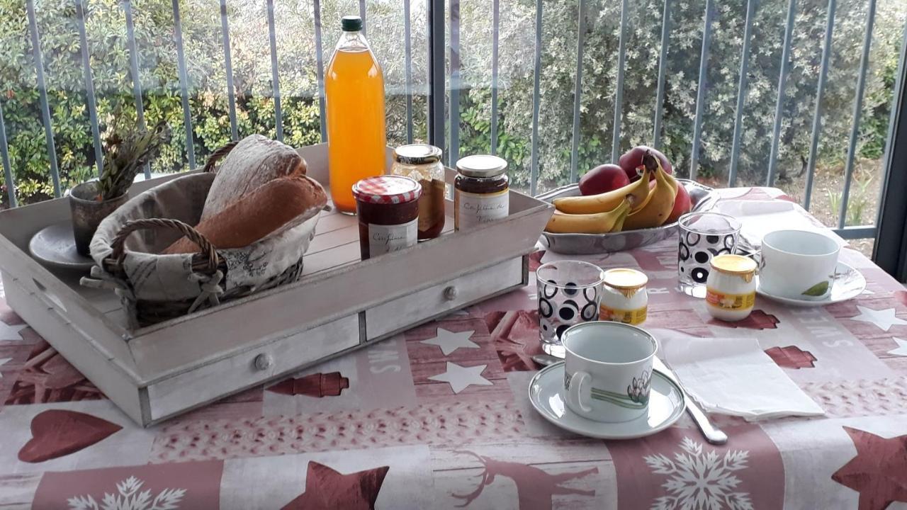 Domaine De La Clotte Bed & Breakfast Roquefort-des-Corbieres Luaran gambar